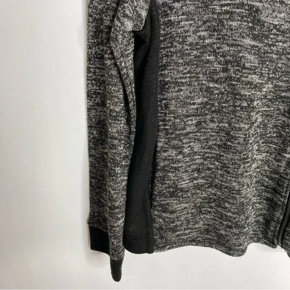 Two by Vince Camuto Moto Sweater Medium Gray Black